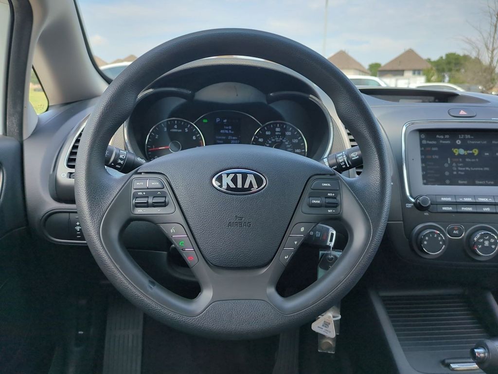 Thumbnail: 2018 Kia Forte - 14