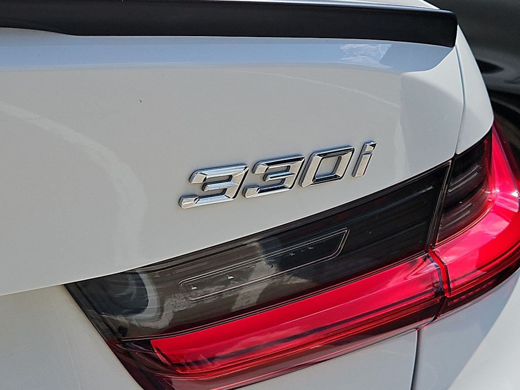 Thumbnail: 2019 BMW 3 Series - 24