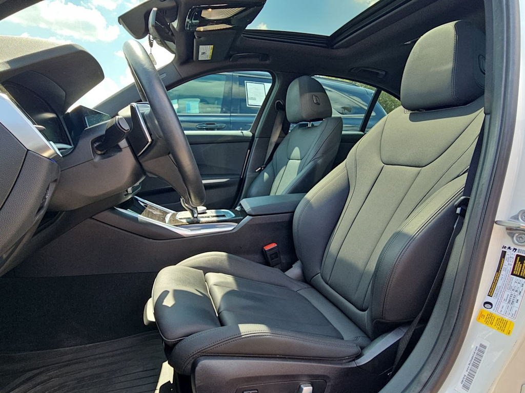 Thumbnail: 2019 BMW 3 Series - 11