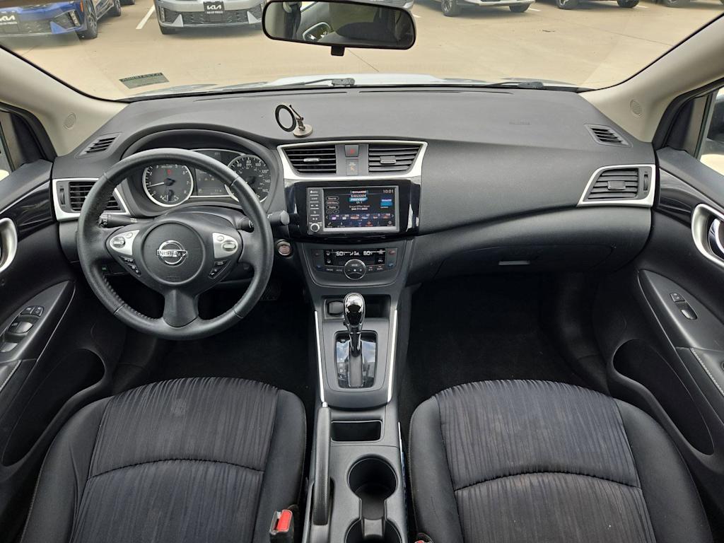 Thumbnail: 2019 Nissan Sentra - 9