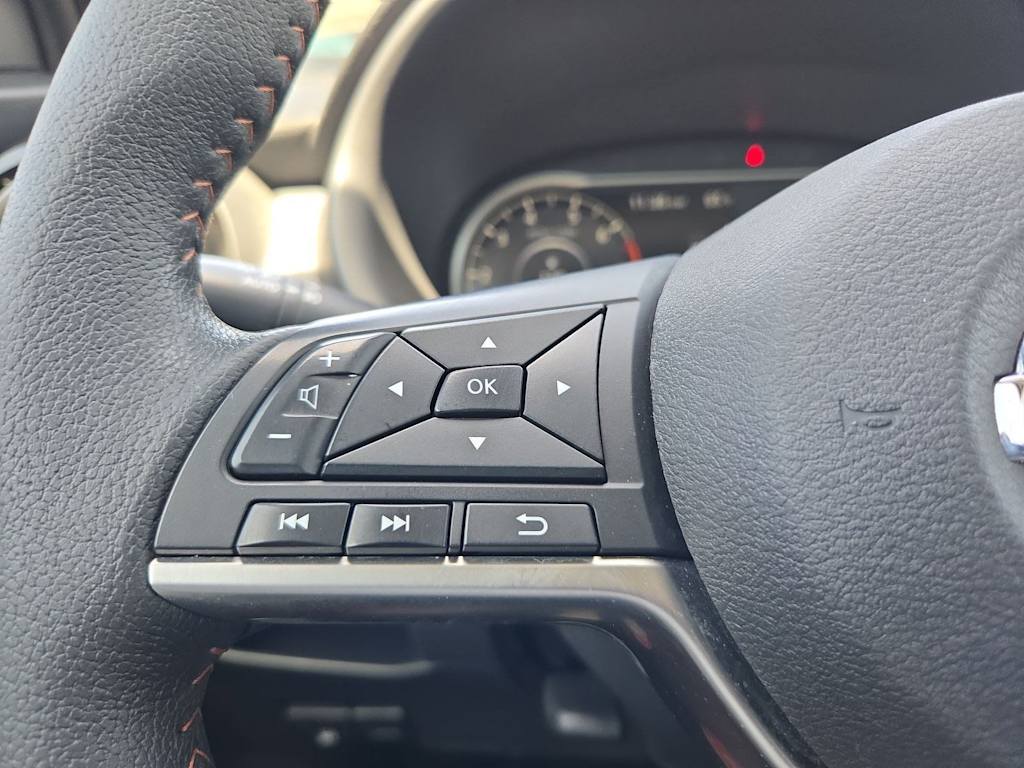 Thumbnail: 2018 Nissan Kicks - 26