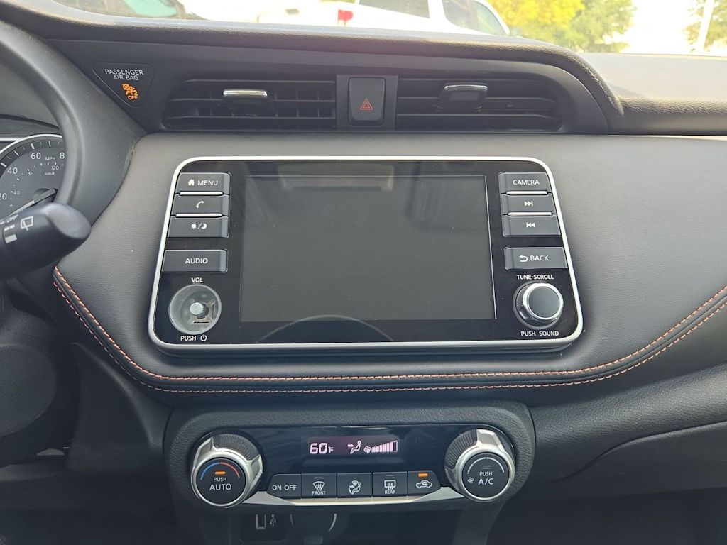 Thumbnail: 2018 Nissan Kicks - 14