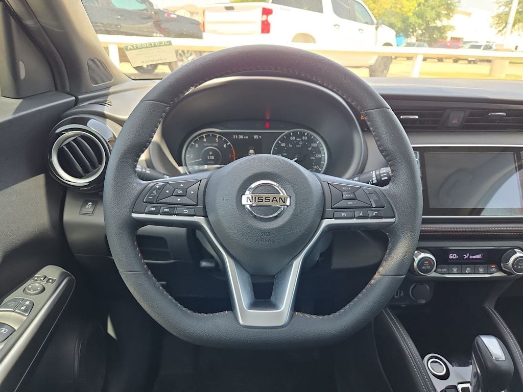 Thumbnail: 2018 Nissan Kicks - 13