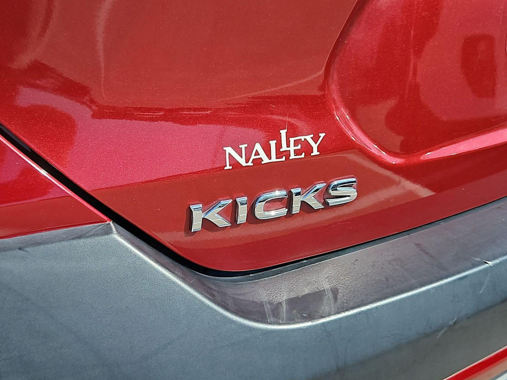 Thumbnail: 2019 Nissan Kicks - 23