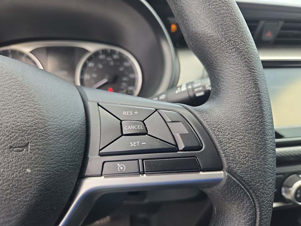 Thumbnail: 2019 Nissan Kicks - 28