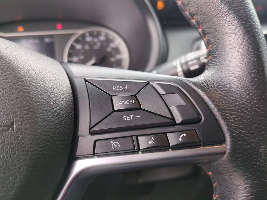 2020 Nissan Kicks SR 30