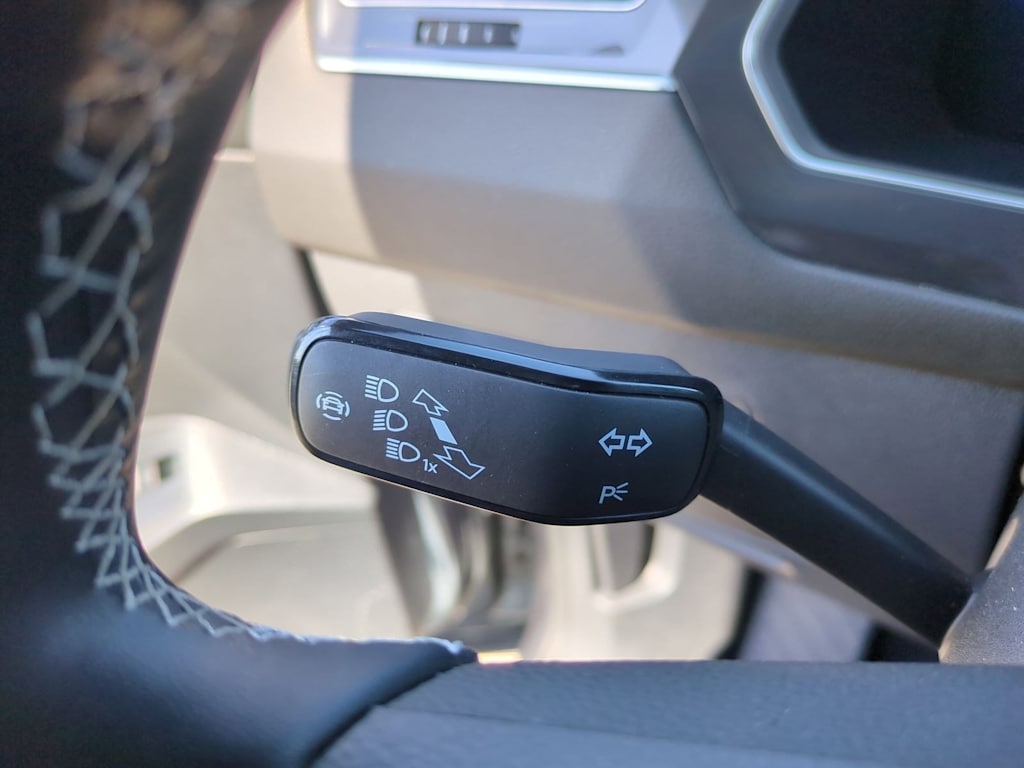 Thumbnail: 2022 Volkswagen Tiguan - 28