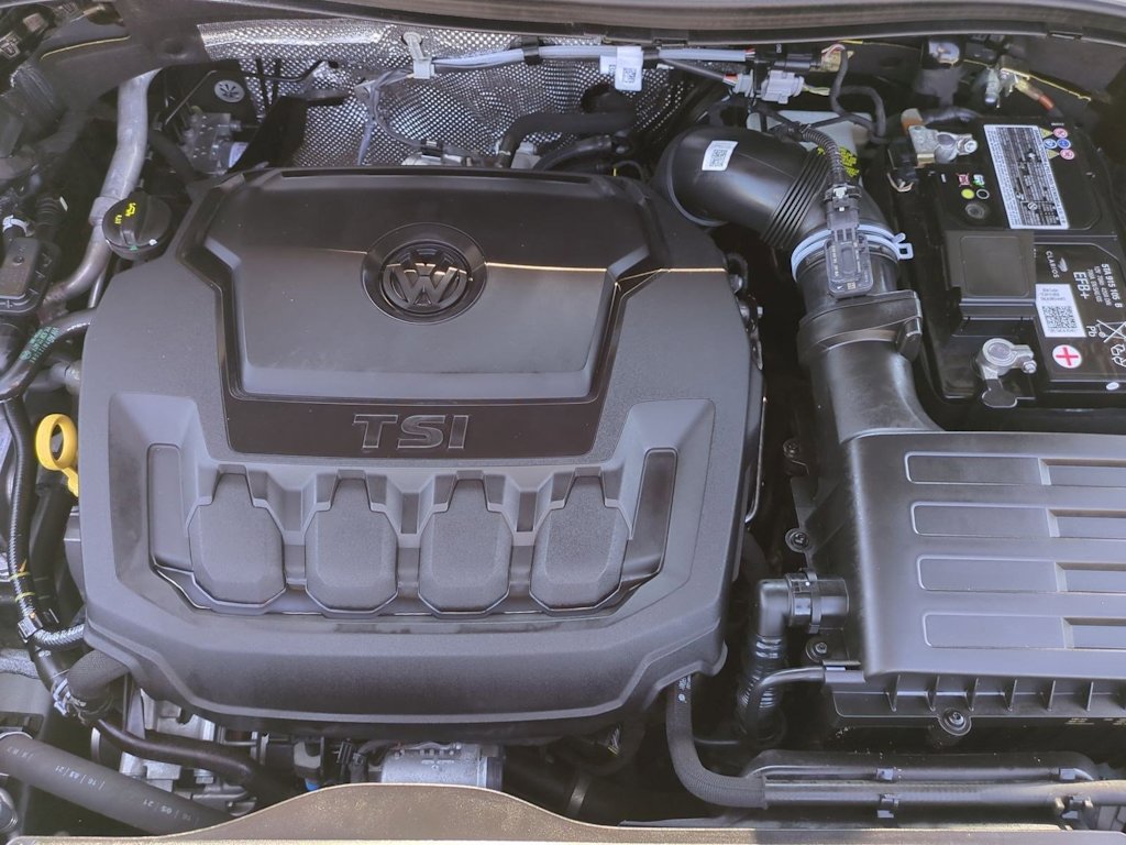 Thumbnail: 2022 Volkswagen Tiguan - 9