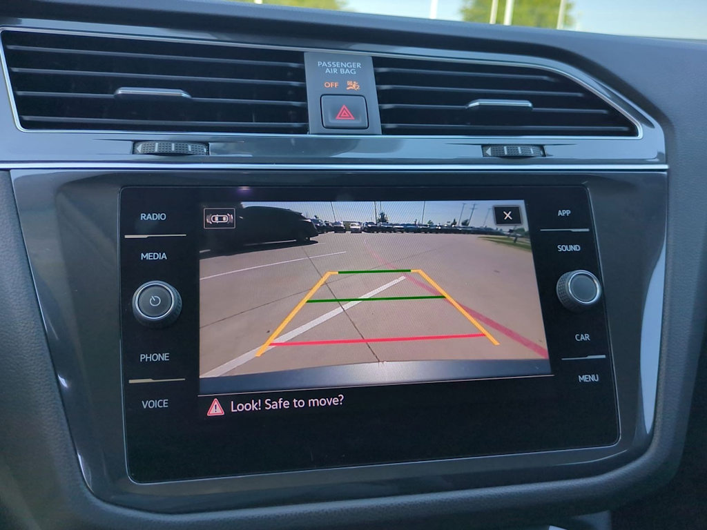 Thumbnail: 2022 Volkswagen Tiguan - 29