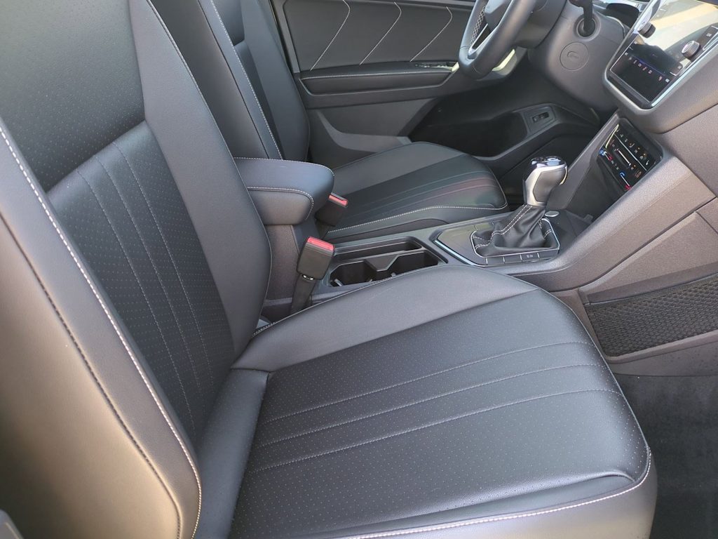 Thumbnail: 2022 Volkswagen Tiguan - 12