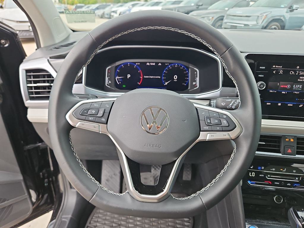 Thumbnail: 2025 Volkswagen Taos - 12