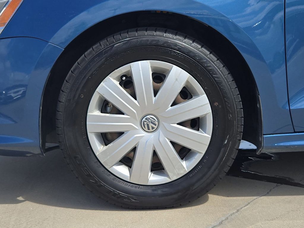 Thumbnail: 2016 Volkswagen Jetta - 8