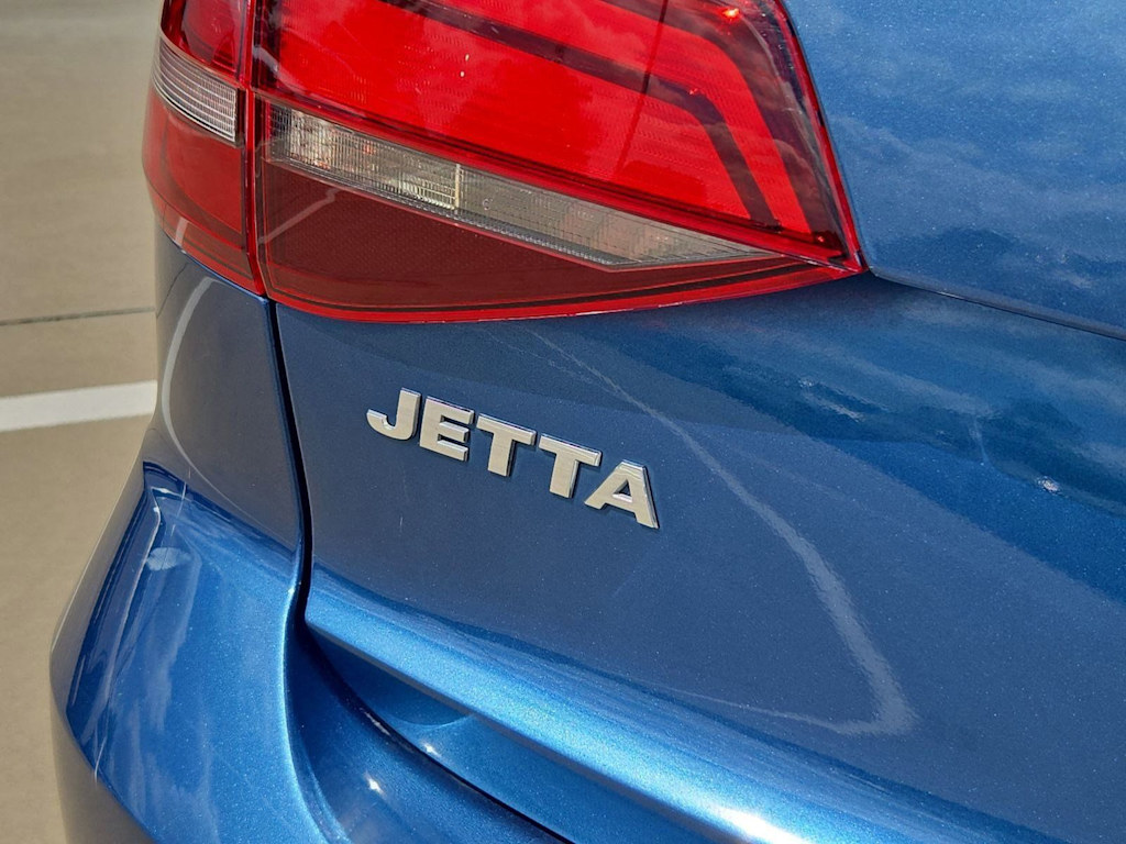 Thumbnail: 2016 Volkswagen Jetta - 22
