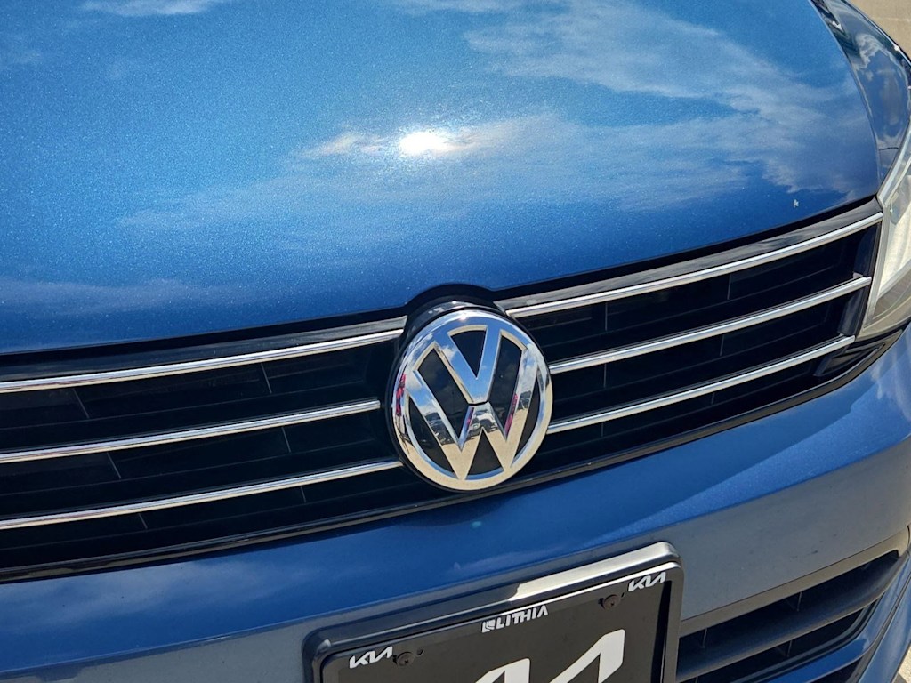 Thumbnail: 2016 Volkswagen Jetta - 7