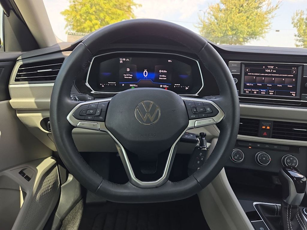 Thumbnail: 2024 Volkswagen Jetta - 13