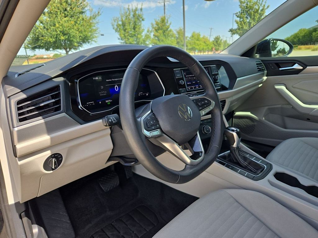 Thumbnail: 2024 Volkswagen Jetta - 2