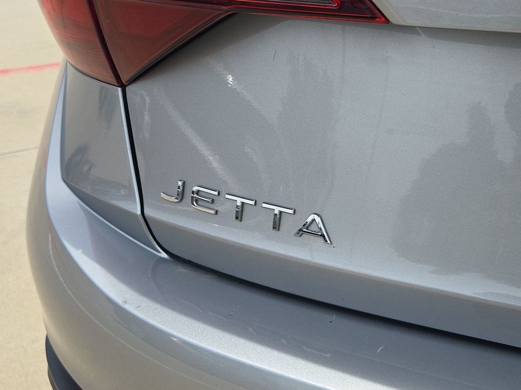 Thumbnail: 2022 Volkswagen Jetta - 21
