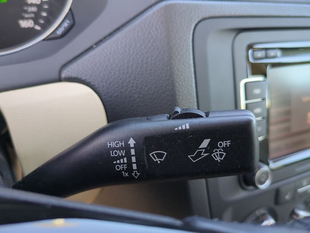 Thumbnail: 2015 Volkswagen Jetta - 30