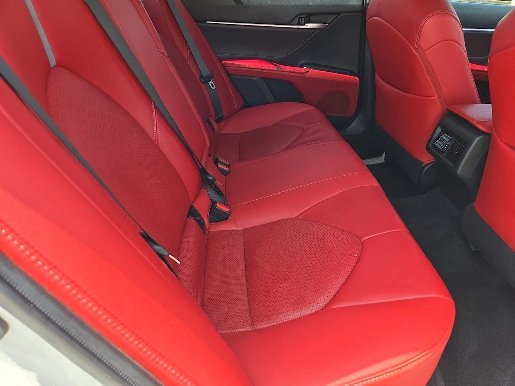Thumbnail: 2018 Toyota Camry - 25