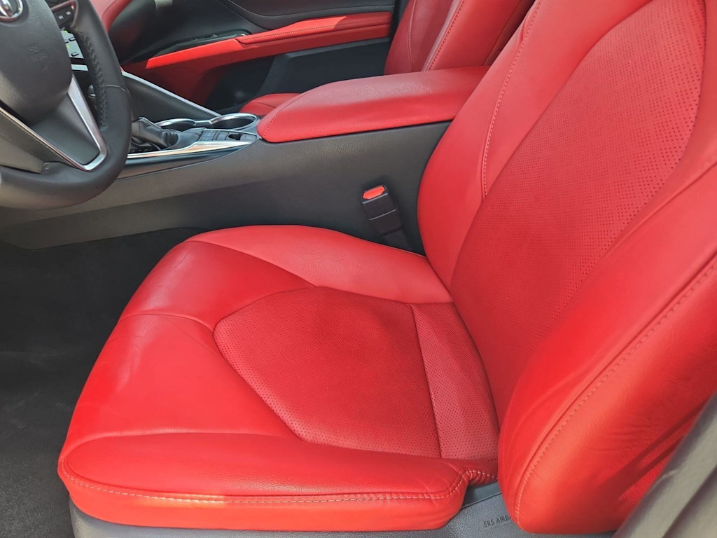 Thumbnail: 2018 Toyota Camry - 10