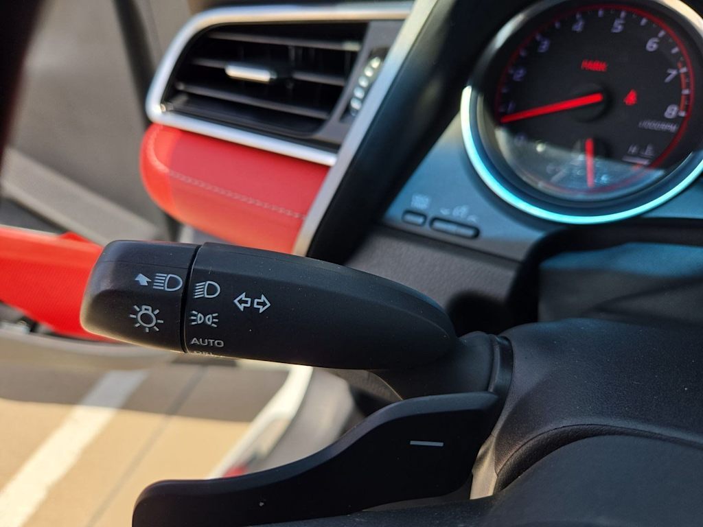 Thumbnail: 2018 Toyota Camry - 28