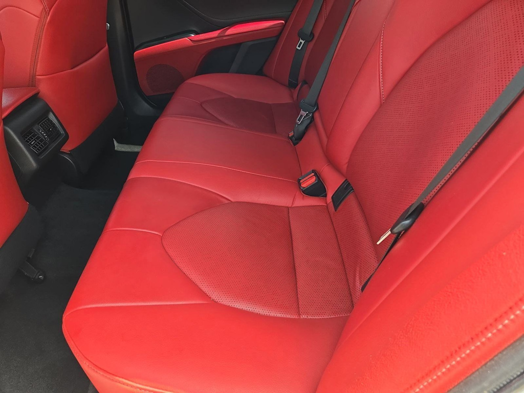 Thumbnail: 2018 Toyota Camry - 24