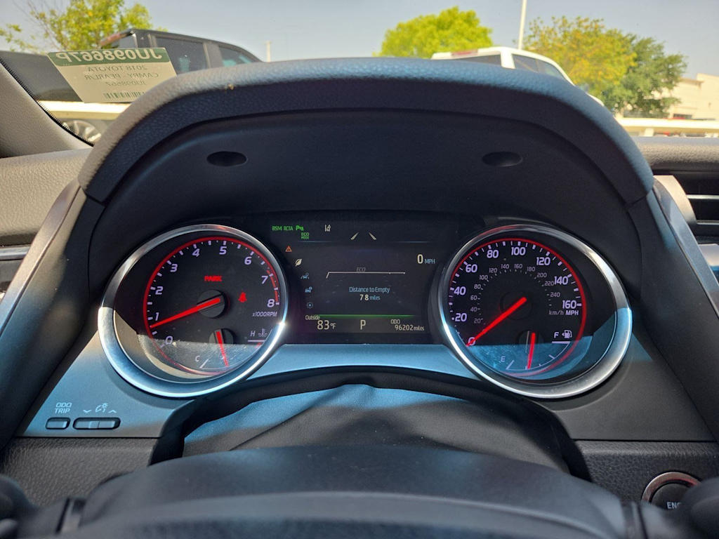 Thumbnail: 2018 Toyota Camry - 16