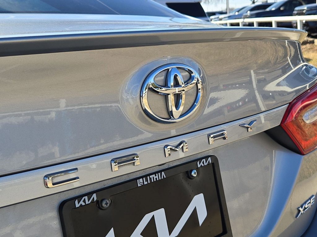 Thumbnail: 2019 Toyota Camry - 24