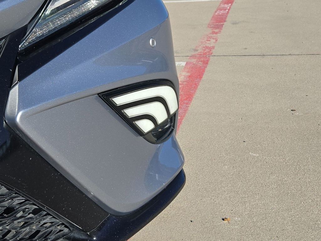 Thumbnail: 2019 Toyota Camry - 7