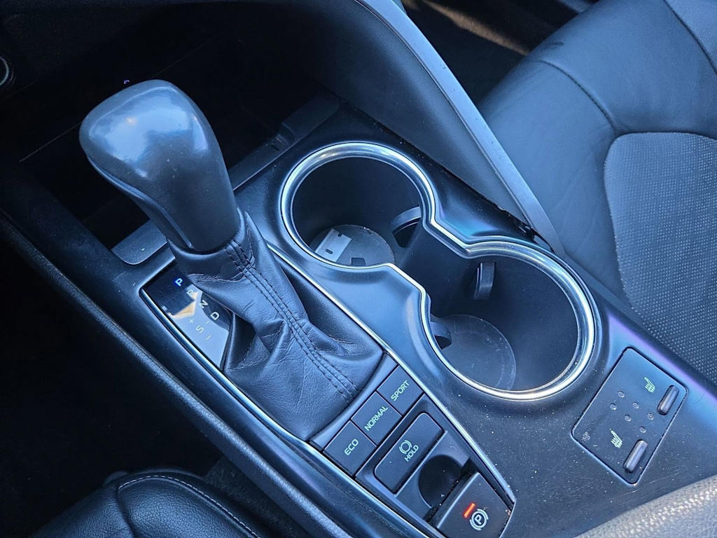 Thumbnail: 2019 Toyota Camry - 35