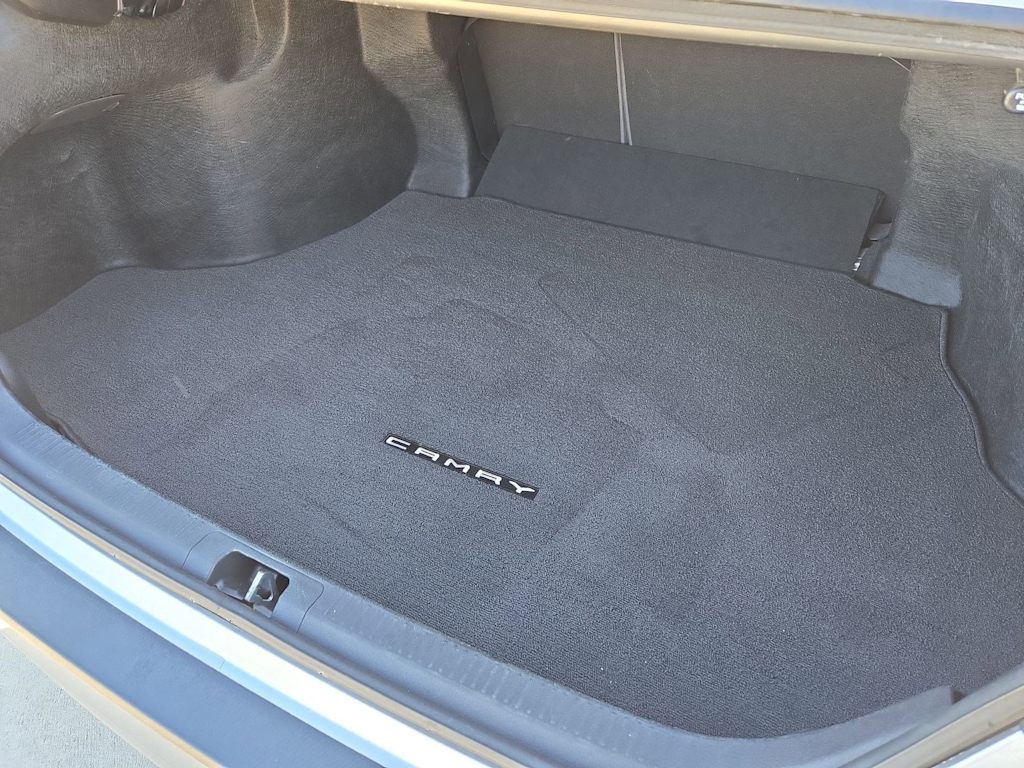 Thumbnail: 2019 Toyota Camry - 36