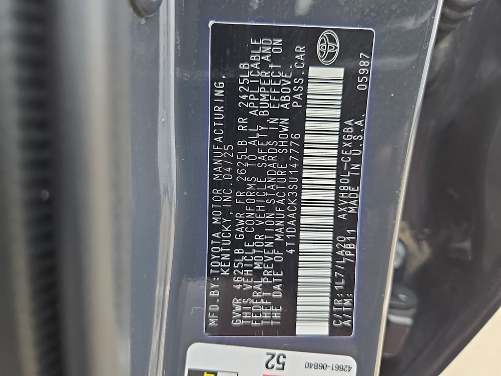 Thumbnail: 2025 Toyota Camry - 18