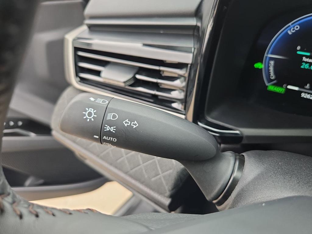 Thumbnail: 2025 Toyota Camry - 15