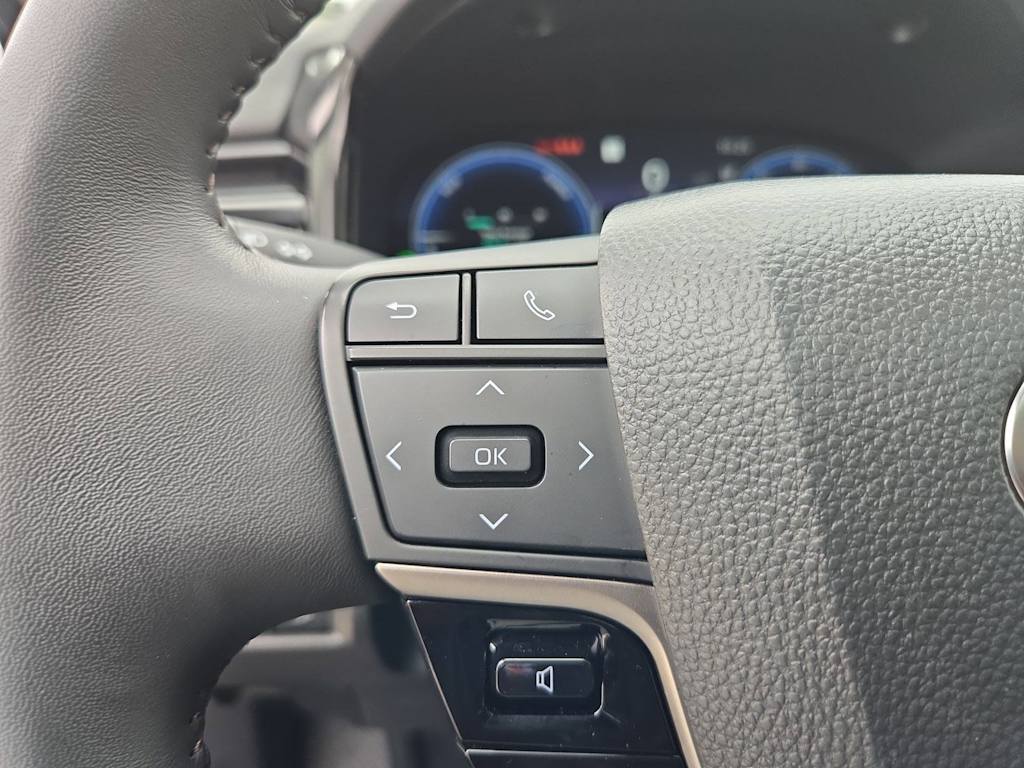 Thumbnail: 2025 Toyota Camry - 28