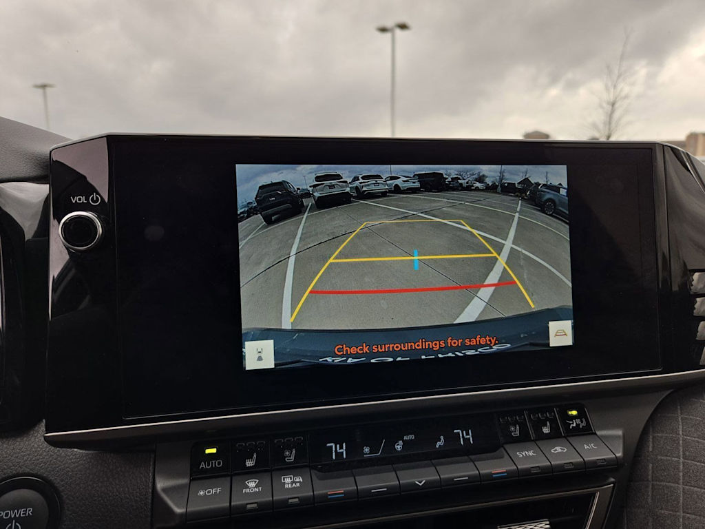 Thumbnail: 2025 Toyota Camry - 31