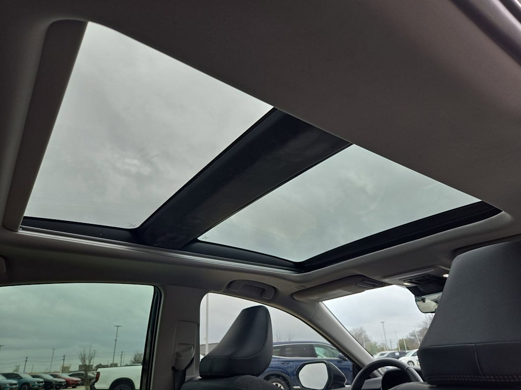 Thumbnail: 2025 Toyota Camry - 27