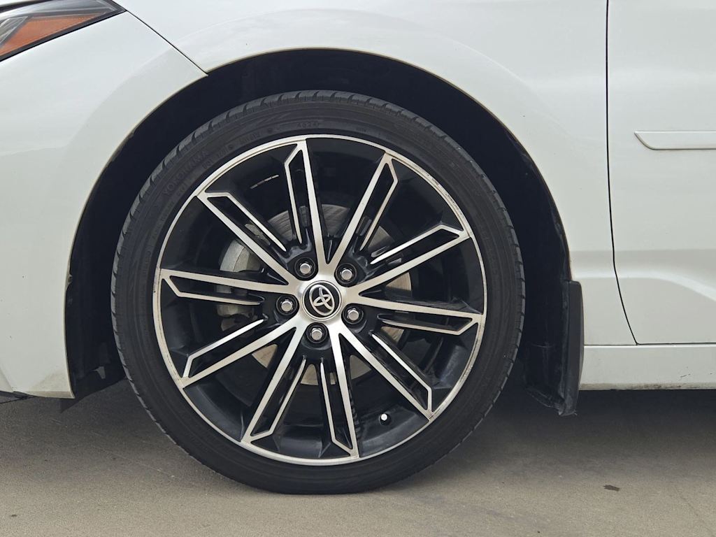 Thumbnail: 2021 Toyota Avalon - 8
