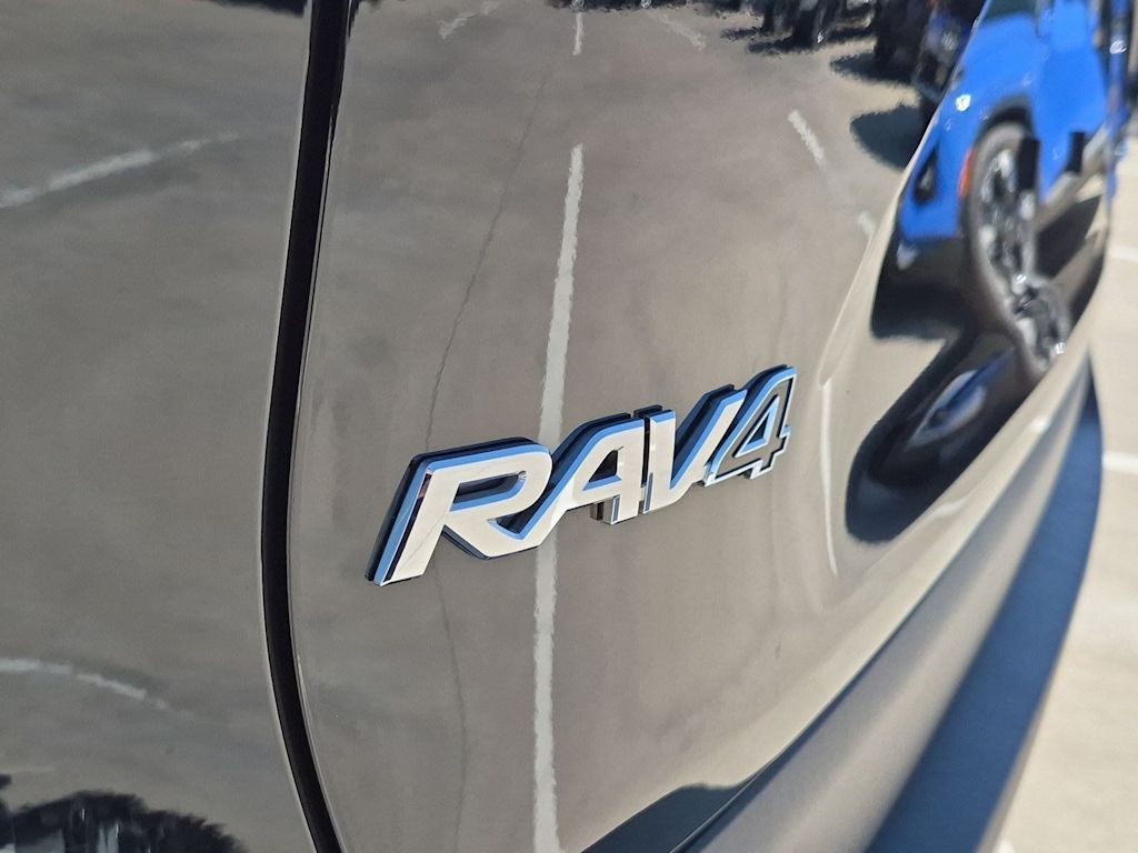 Thumbnail: 2024 Toyota RAV4 - 22