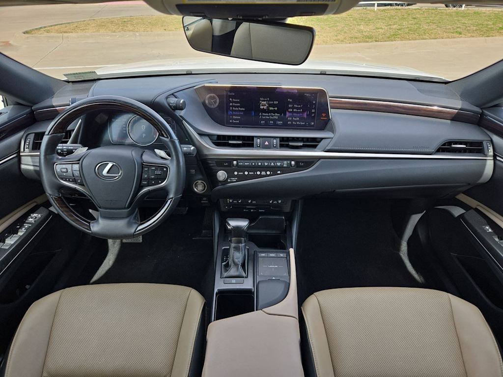 Thumbnail: 2021 Lexus ES - 9