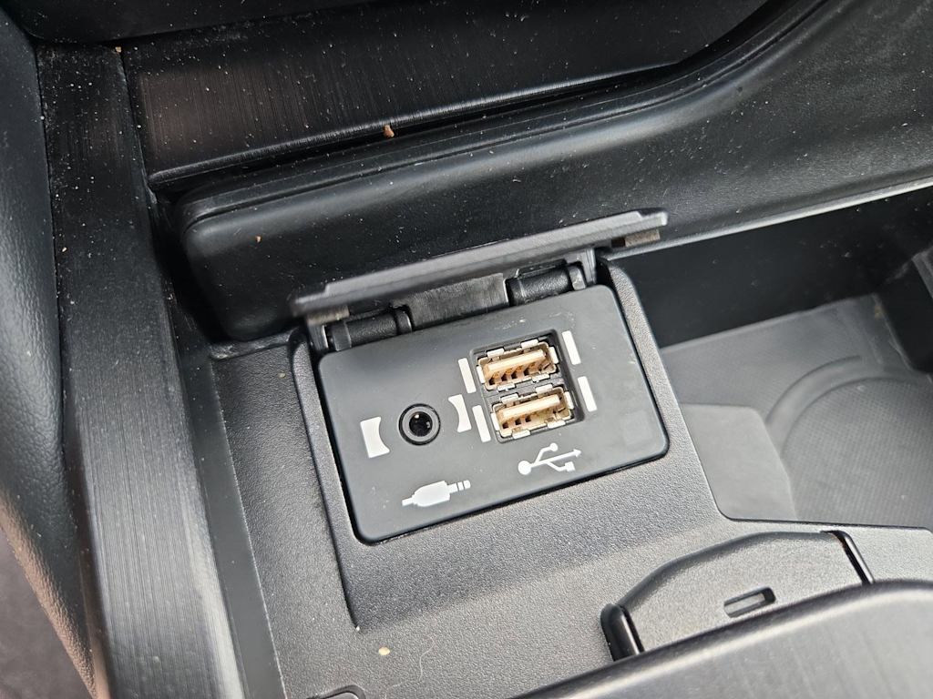 Thumbnail: 2021 Lexus ES - 33