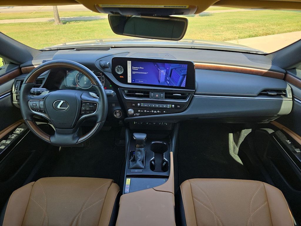 Thumbnail: 2024 Lexus ES - 9