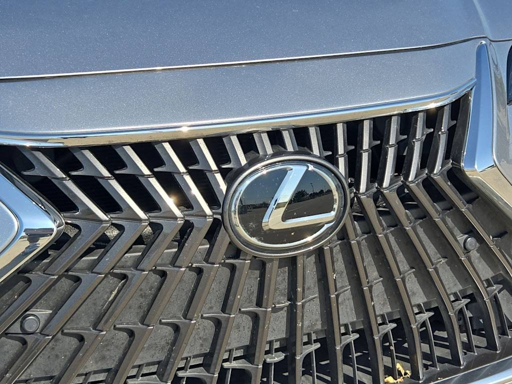 Thumbnail: 2024 Lexus ES - 7
