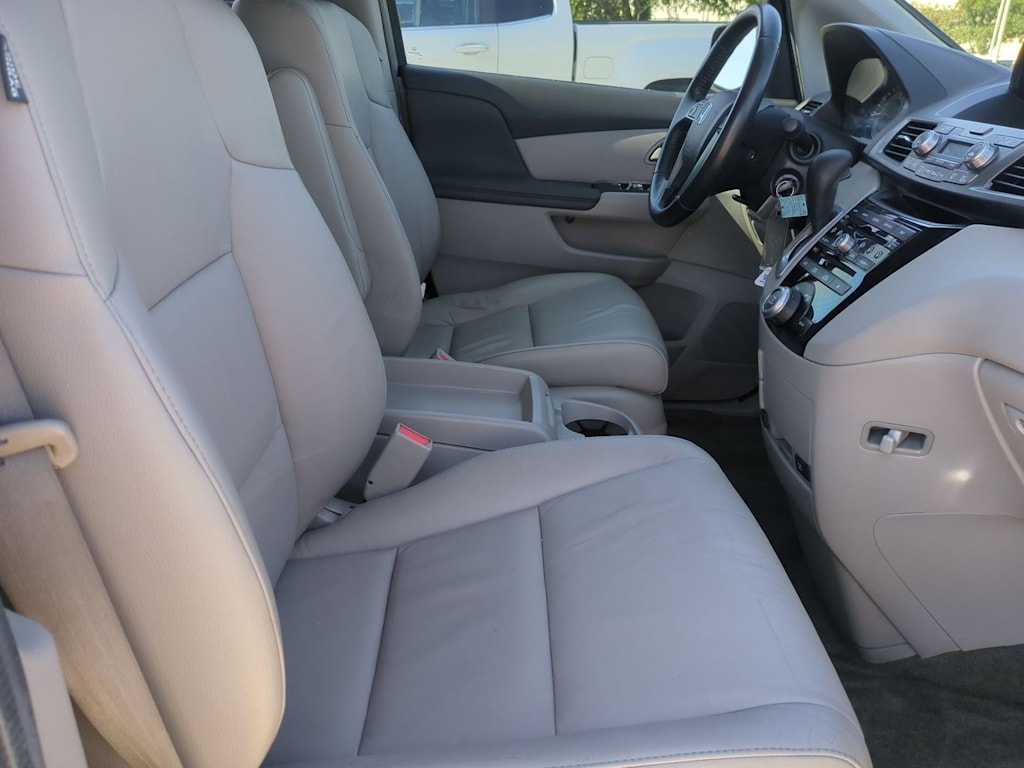 Thumbnail: 2013 Honda Odyssey - 28