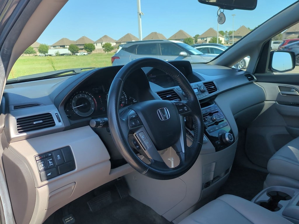 Thumbnail: 2013 Honda Odyssey - 2