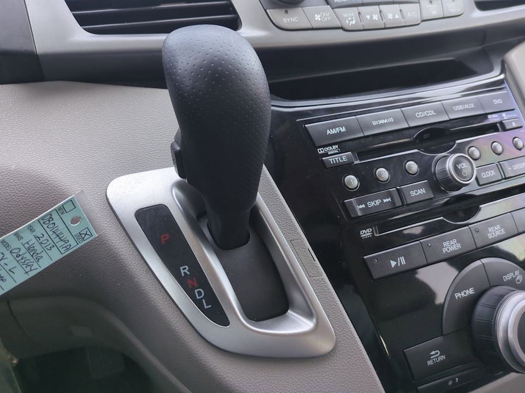 Thumbnail: 2013 Honda Odyssey - 16
