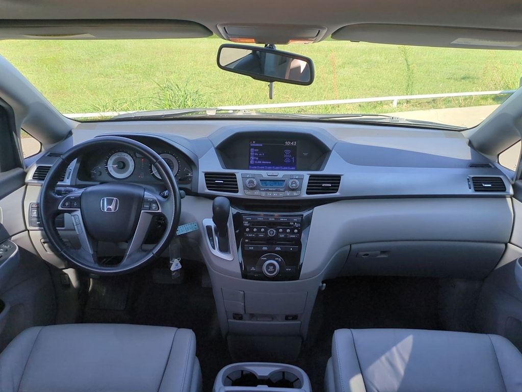 Thumbnail: 2013 Honda Odyssey - 10