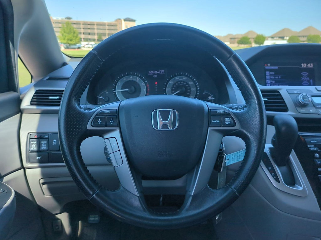 Thumbnail: 2013 Honda Odyssey - 14
