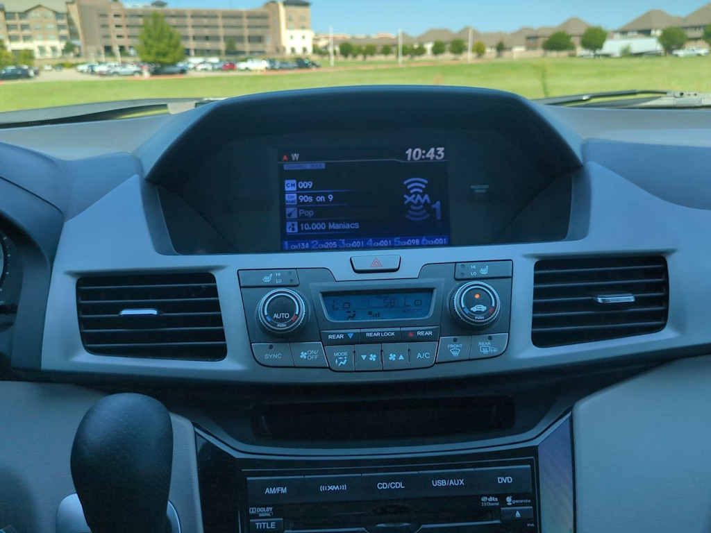 Thumbnail: 2013 Honda Odyssey - 15