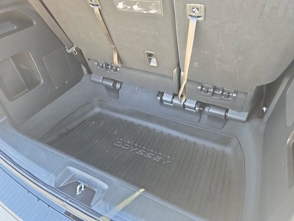 Thumbnail: 2021 Honda Odyssey - 36