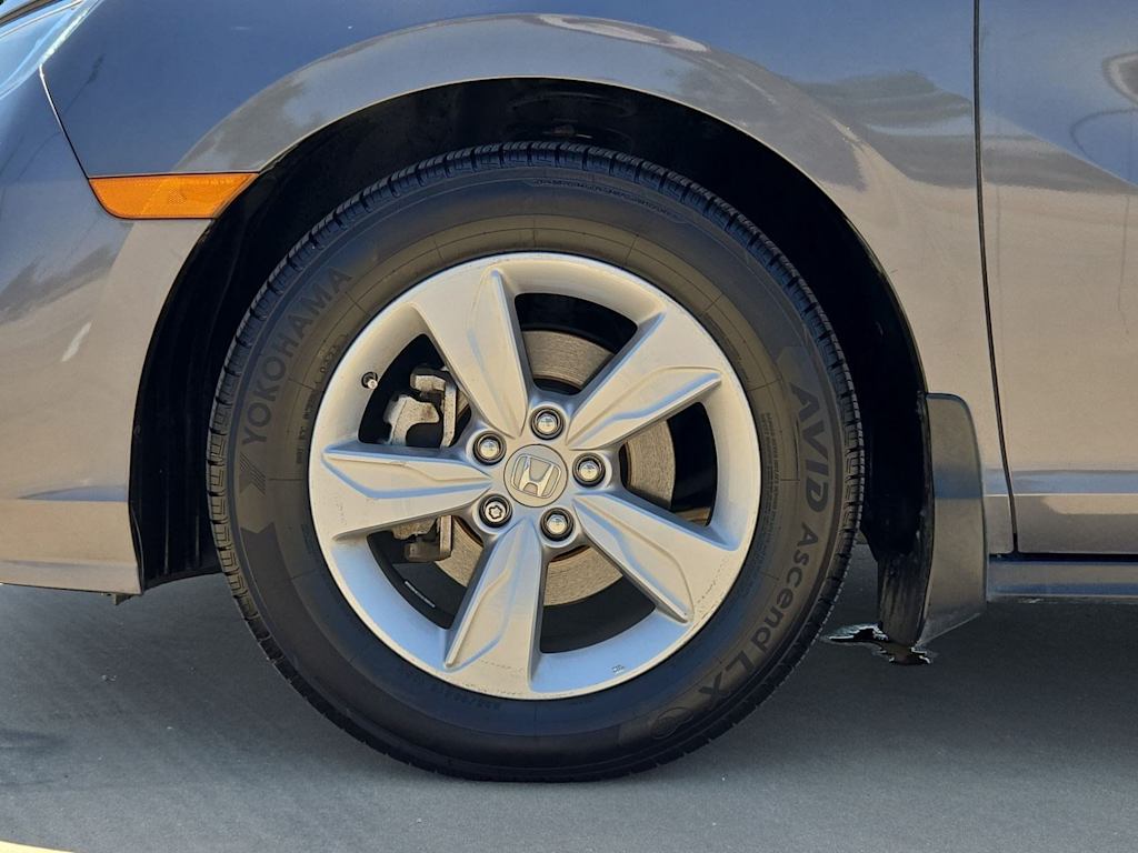 Thumbnail: 2019 Honda Odyssey - 8